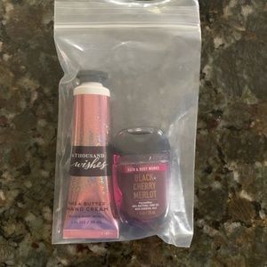 NWT Bath & Body Works Bundle (hand cream + hand sanitizer)